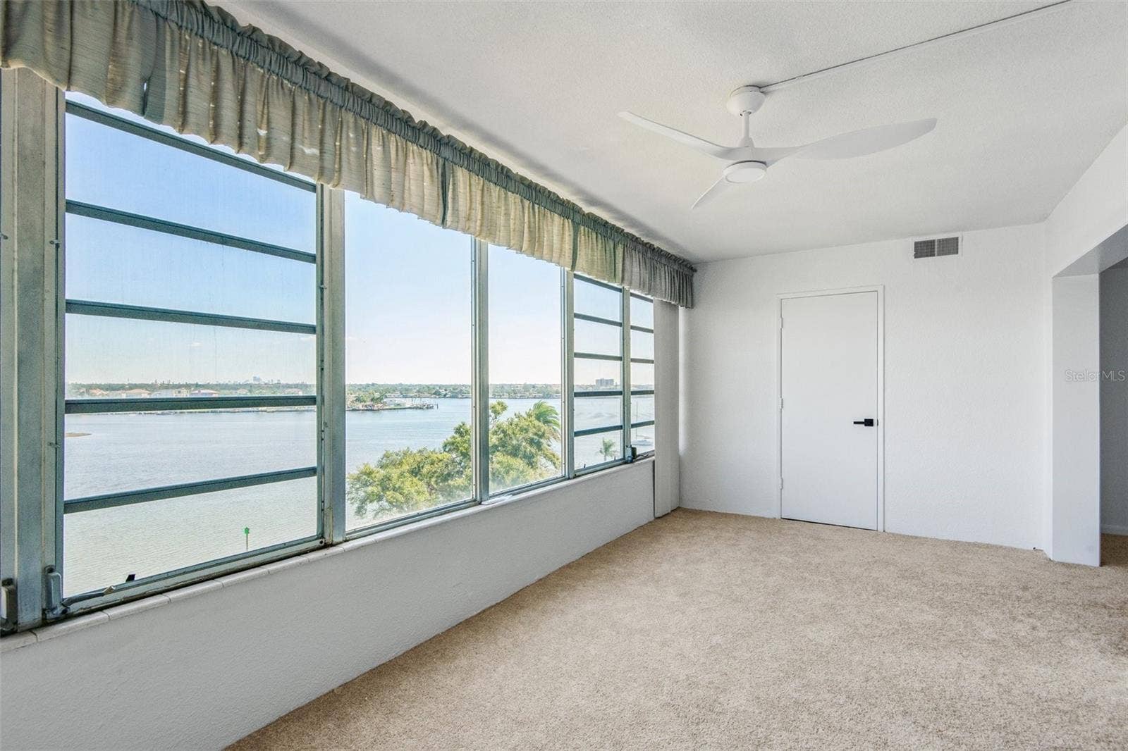 1847 SHORE DRIVE, #710, South Pasadena, FL 33707 1847 SHORE DRIVE, #710, South Pasadena, FL 33707