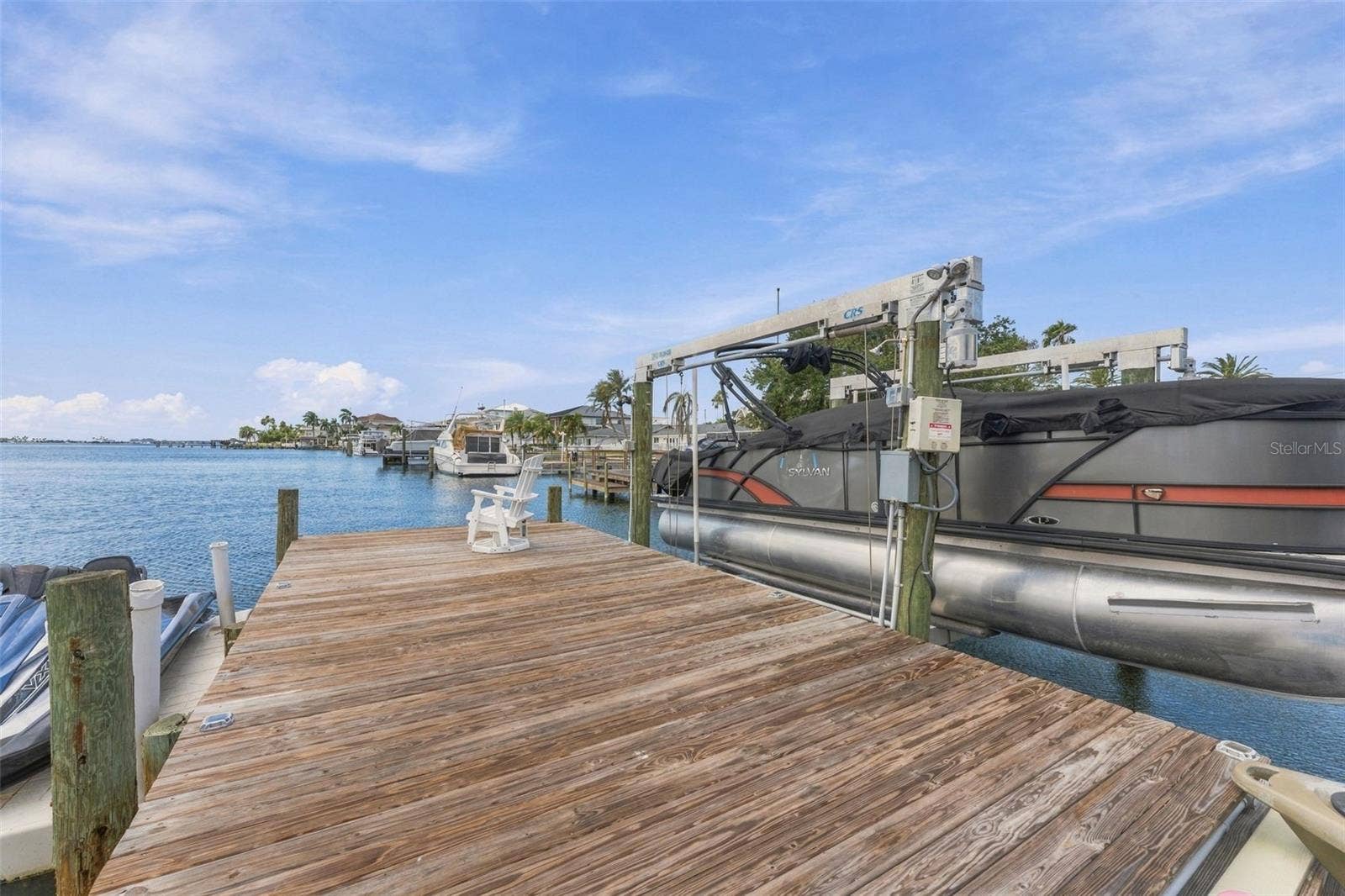 135 HARBOR DRIVE, Palm Harbor, FL 34683