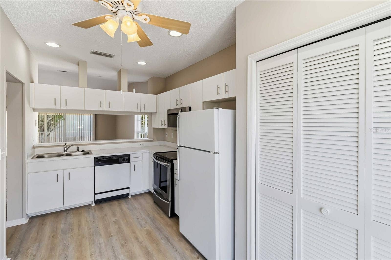 11531 SHIPWATCH DRIVE, #1037, Largo, FL 33774 11531 SHIPWATCH DRIVE, #1037, Largo, FL 33774