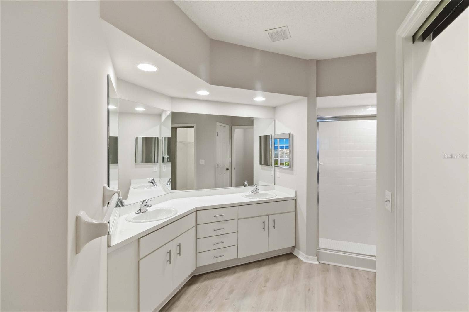 11531 SHIPWATCH DRIVE, #1037, Largo, FL 33774 11531 SHIPWATCH DRIVE, #1037, Largo, FL 33774