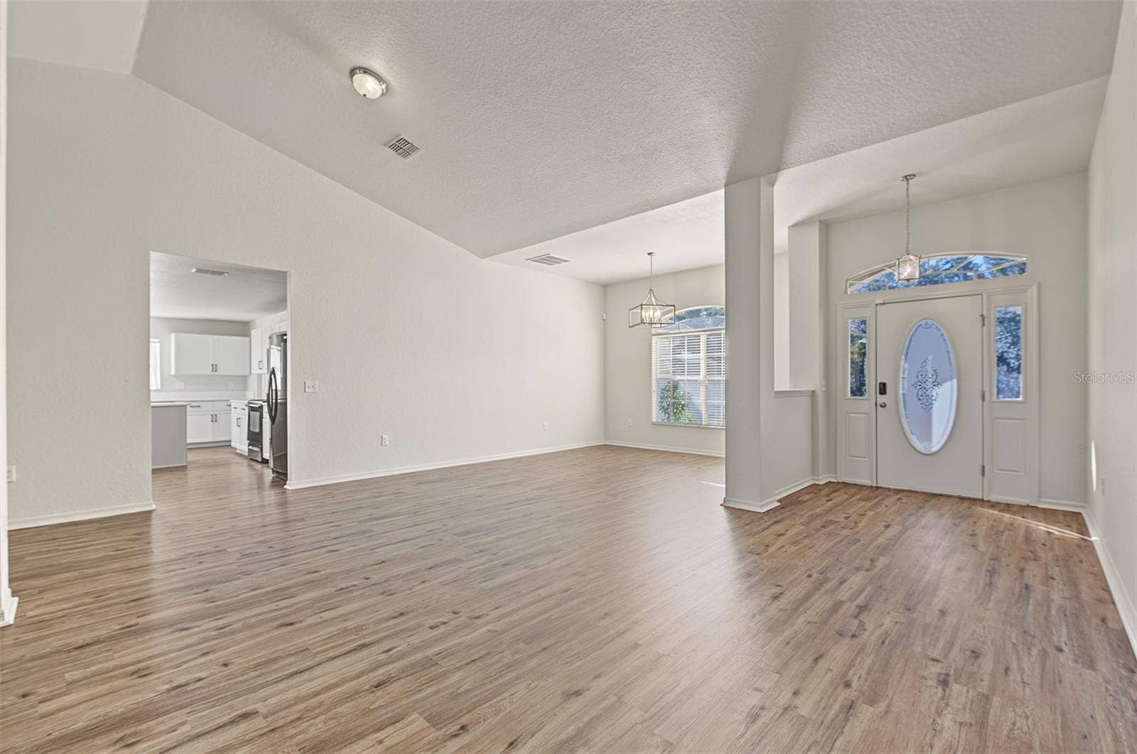 31 GRASS STREET, Homosassa, FL 34446
