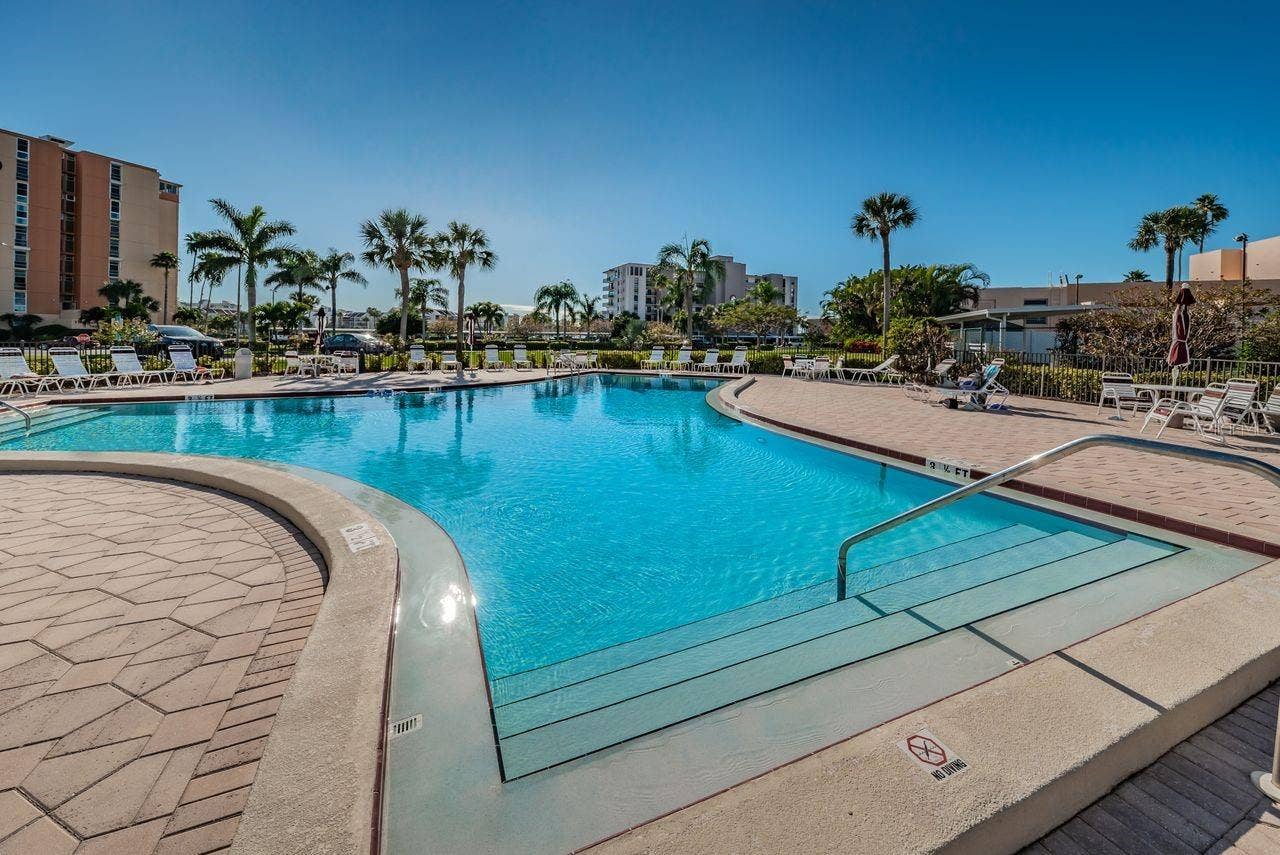 7645 SUN ISLAND DRIVE S, #101, South Pasadena, FL 33707 Central pool