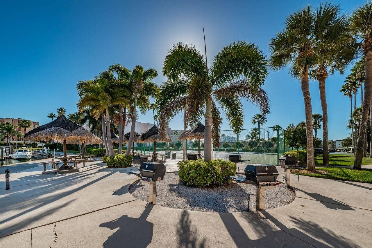 7645 SUN ISLAND DRIVE S, #101, South Pasadena, FL 33707 Grilling and patio area