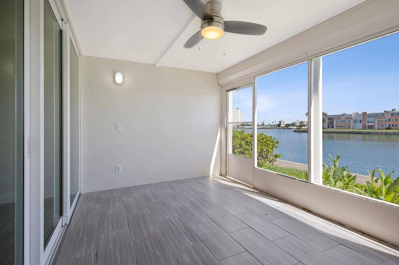 7645 SUN ISLAND DRIVE S, #101, South Pasadena, FL 33707 Florida room
