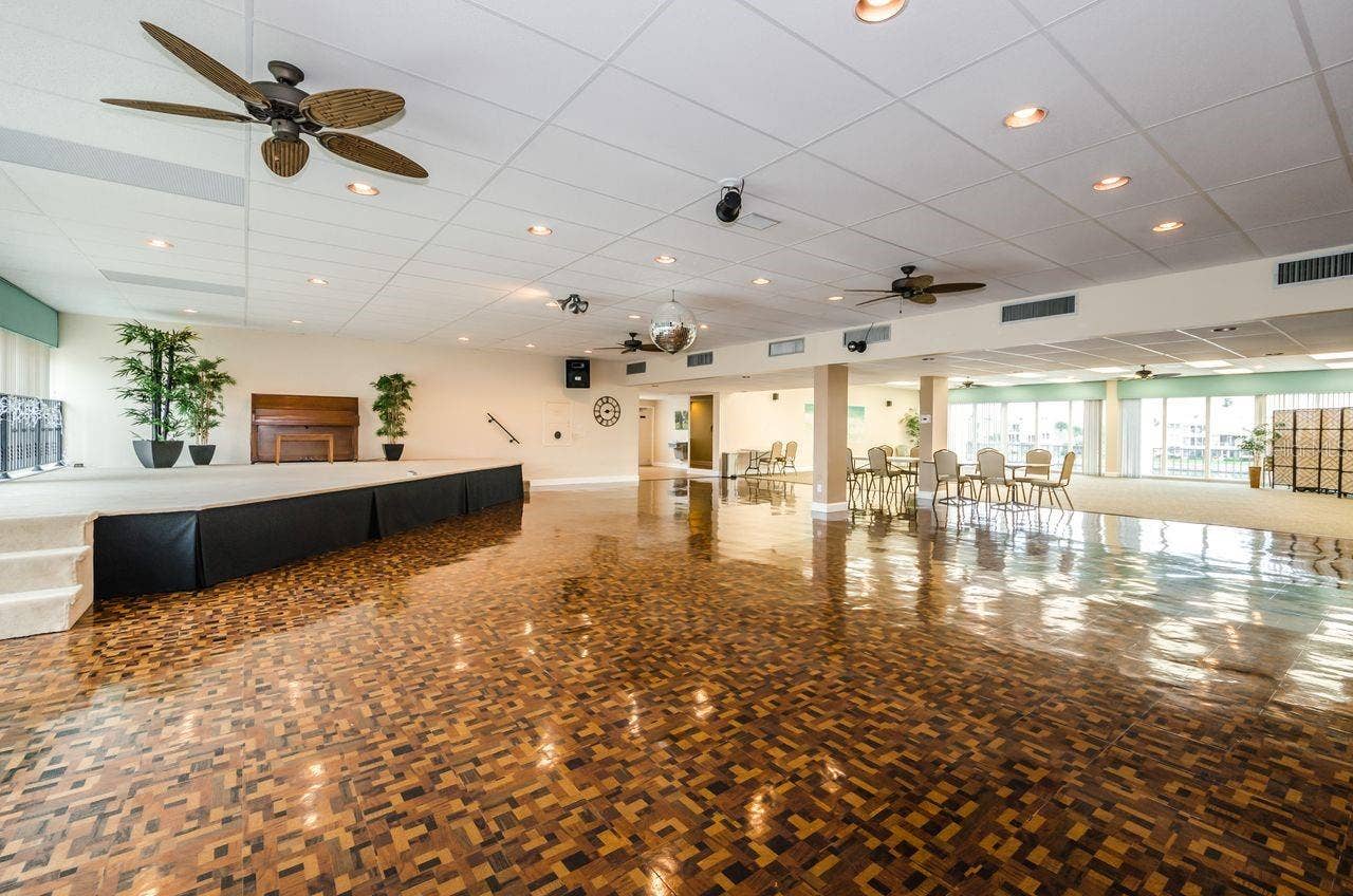 7645 SUN ISLAND DRIVE S, #101, South Pasadena, FL 33707 ballroom