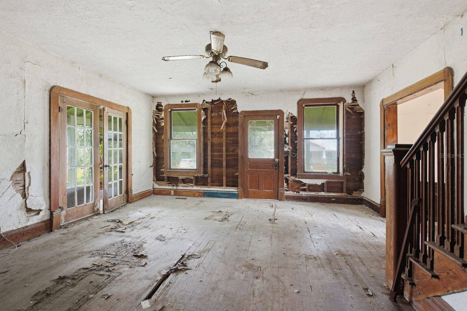 226 N GROSSE AVENUE, Tarpon Springs, FL 34689 226 N GROSSE AVENUE, Tarpon Springs, FL 34689
