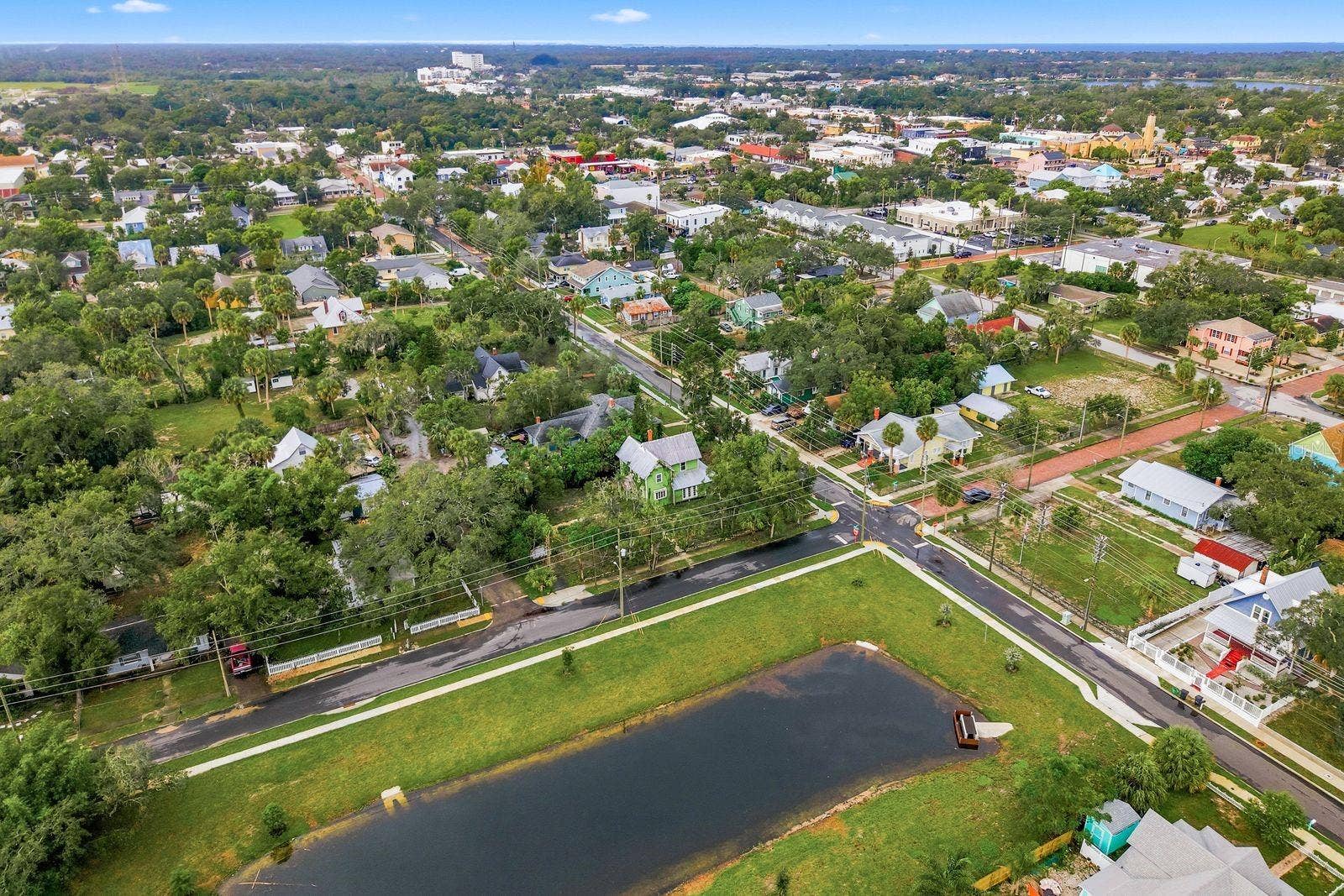 226 N GROSSE AVENUE, Tarpon Springs, FL 34689 226 N GROSSE AVENUE, Tarpon Springs, FL 34689