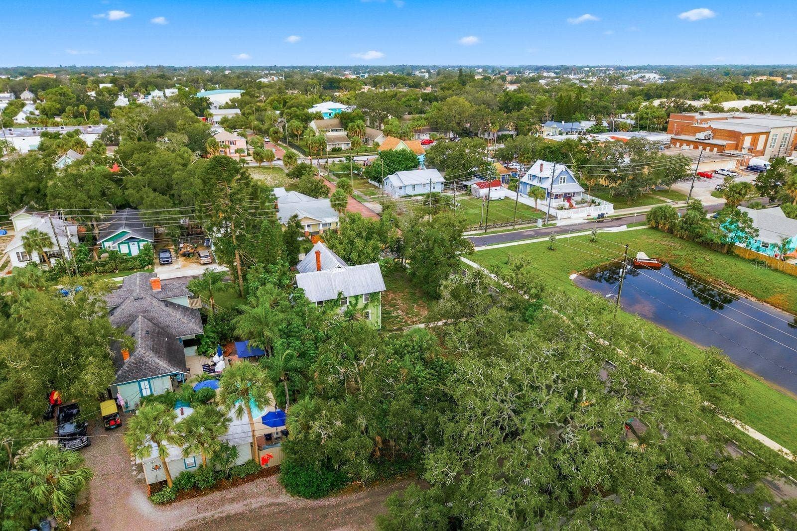 226 N GROSSE AVENUE, Tarpon Springs, FL 34689 226 N GROSSE AVENUE, Tarpon Springs, FL 34689
