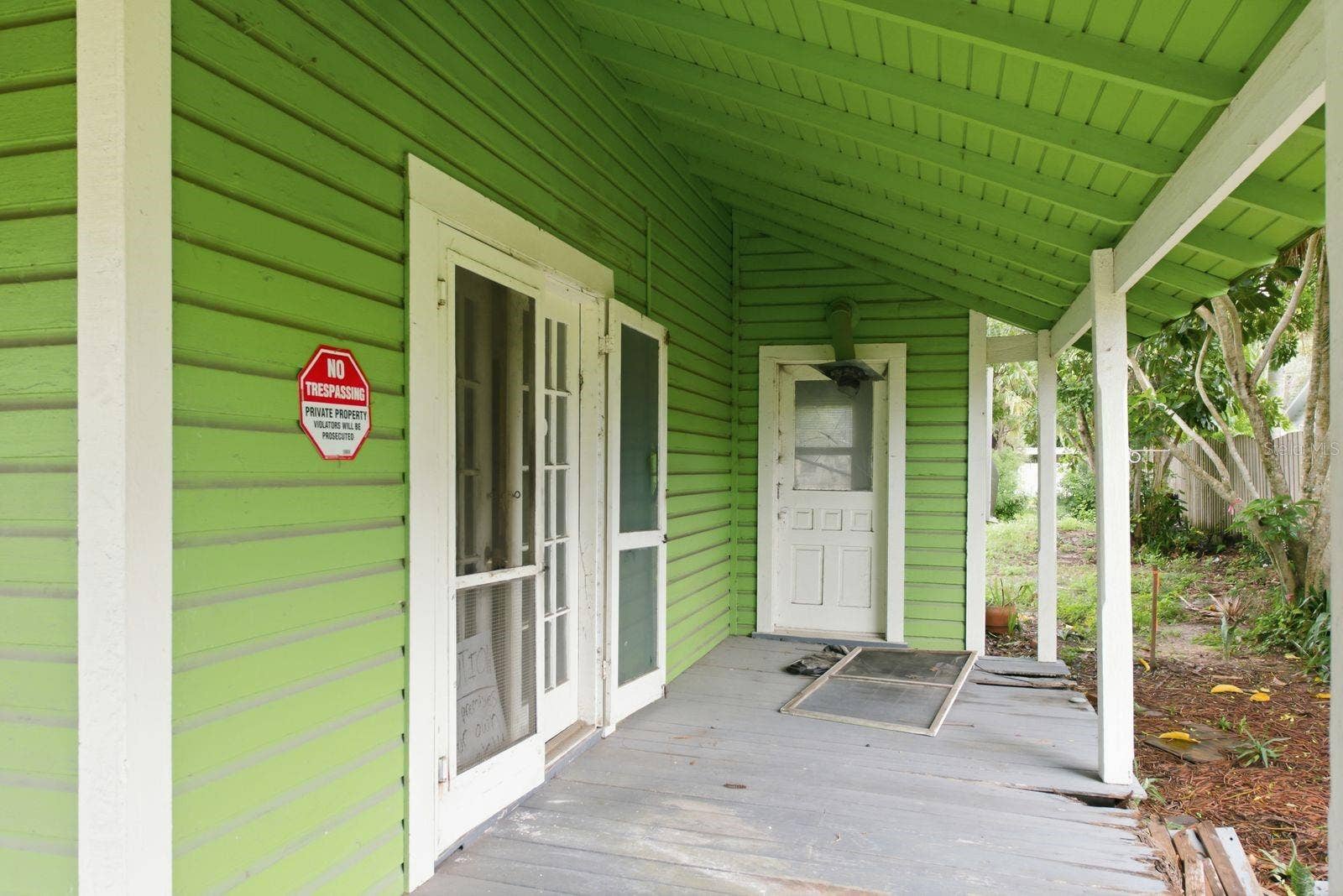 226 N GROSSE AVENUE, Tarpon Springs, FL 34689 226 N GROSSE AVENUE, Tarpon Springs, FL 34689
