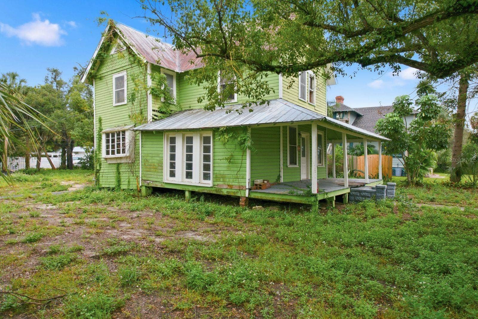 226 N GROSSE AVENUE, Tarpon Springs, FL 34689 226 N GROSSE AVENUE, Tarpon Springs, FL 34689