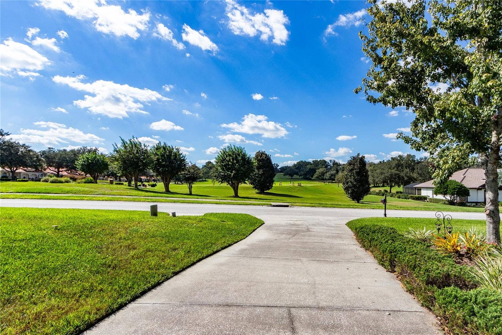 View from Front door of driving range and no neighbor!