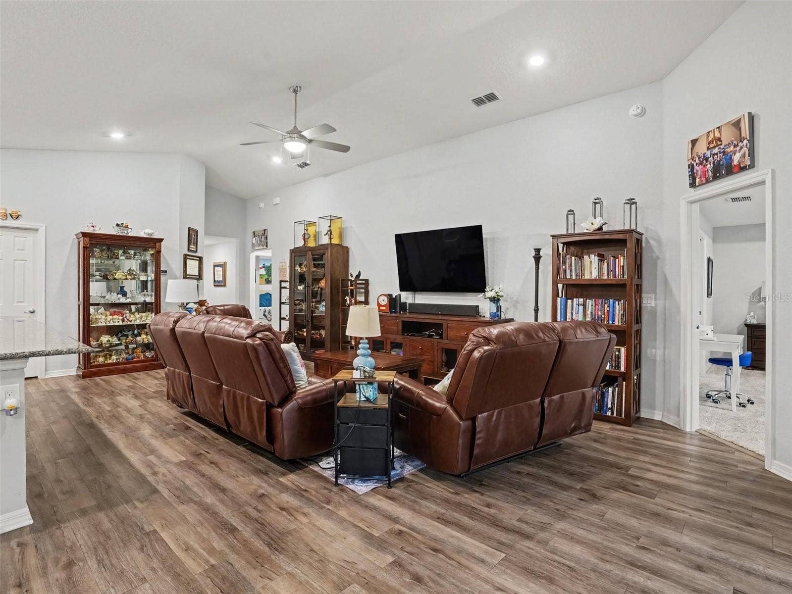 1984 HARVEST LANDING CIRCLE, Lakeland, FL 33810 1984 HARVEST LANDING CIRCLE, Lakeland, FL 33810