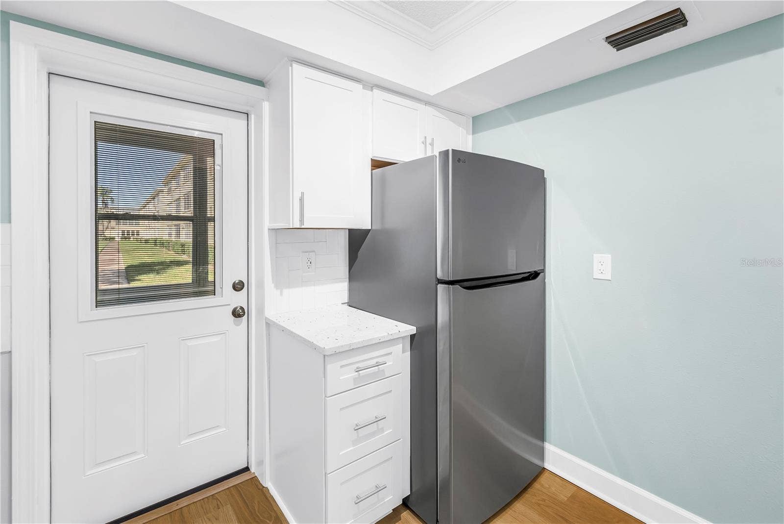 951 79TH AVENUE N, #120, St Petersburg, FL 33702