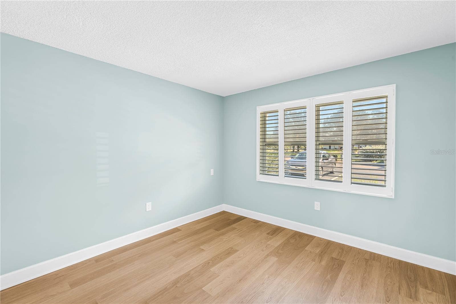 951 79TH AVENUE N, #120, St Petersburg, FL 33702