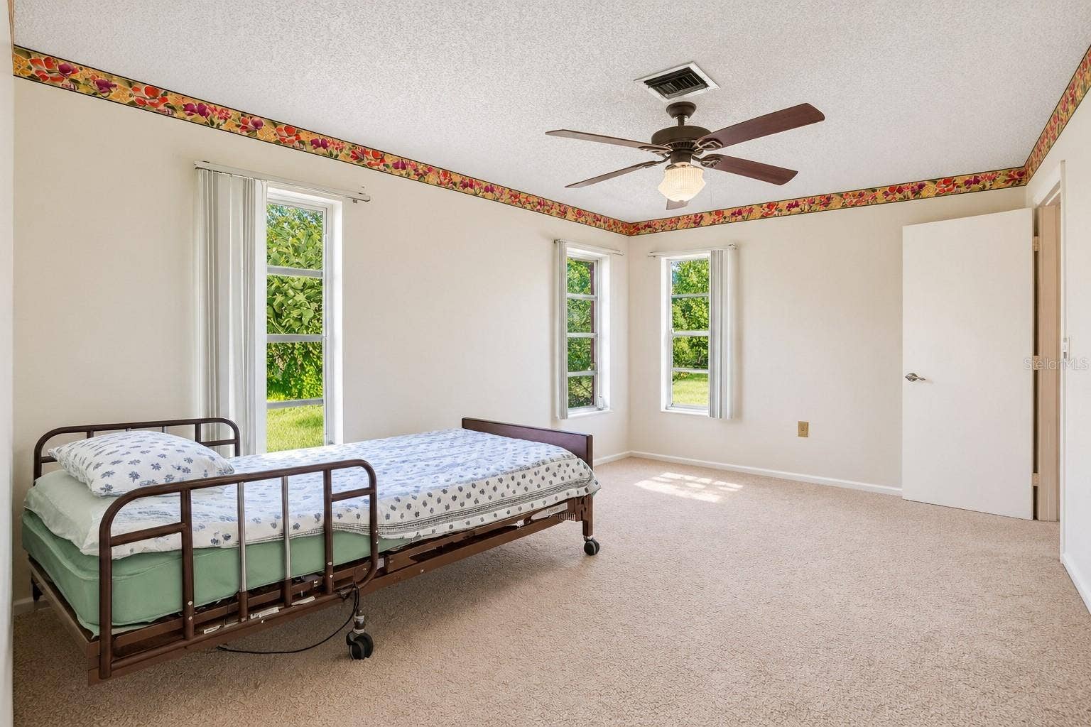 8359 KEESLER ST, Spring Hill, FL 34606 8359 KEESLER ST, Spring Hill, FL 34606