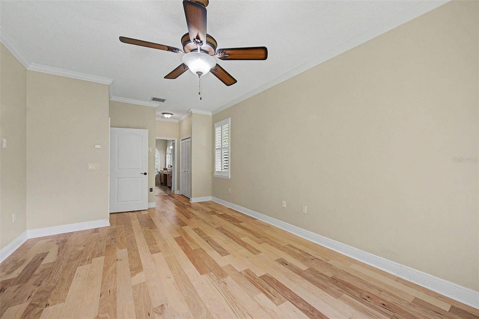 1558 E LAKE WOODLANDS PARKWAY, Oldsmar, FL 34677