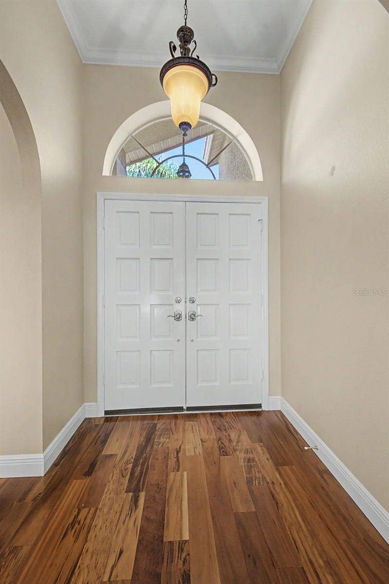 1558 E LAKE WOODLANDS PARKWAY, Oldsmar, FL 34677