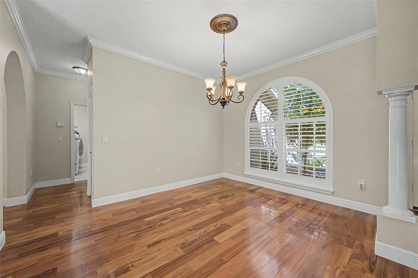 1558 E LAKE WOODLANDS PARKWAY, Oldsmar, FL 34677