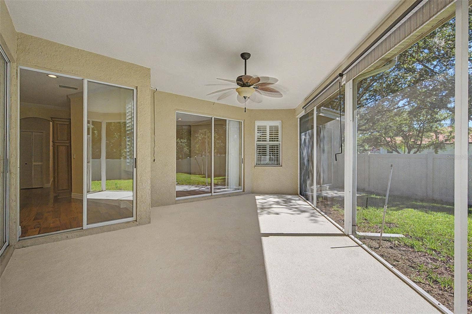 1558 E LAKE WOODLANDS PARKWAY, Oldsmar, FL 34677