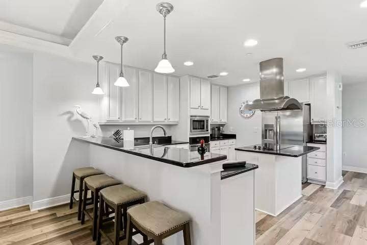 Nice kitchen for entertaining