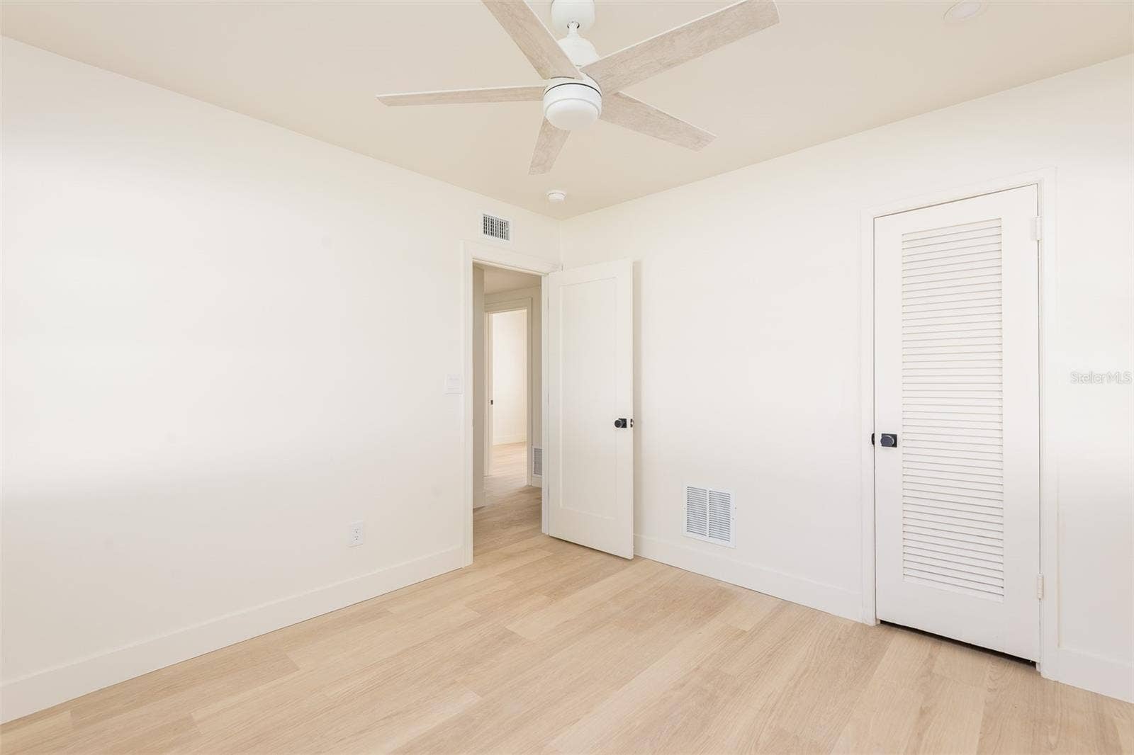 4711 W EL PRADO BOULEVARD, Tampa, FL 33629 4711 W EL PRADO BOULEVARD, Tampa, FL 33629