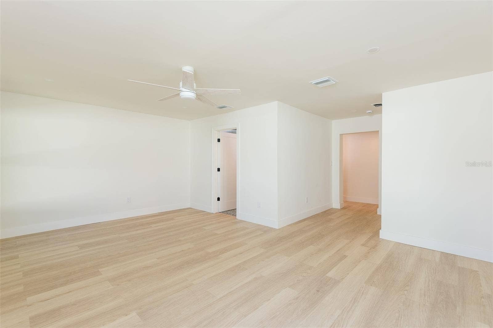 4711 W EL PRADO BOULEVARD, Tampa, FL 33629 4711 W EL PRADO BOULEVARD, Tampa, FL 33629