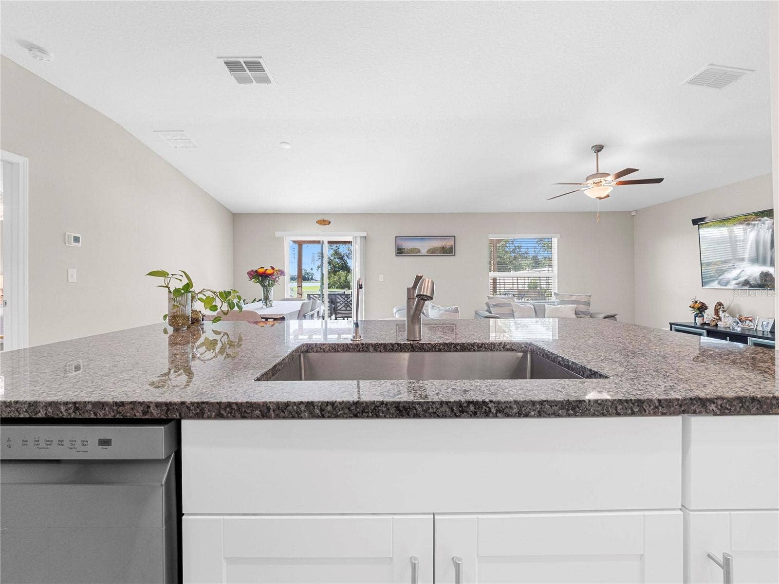 15436 MILLER CREEK DRIVE, Sun City Center, FL 33573 15436 MILLER CREEK DRIVE, Sun City Center, FL 33573