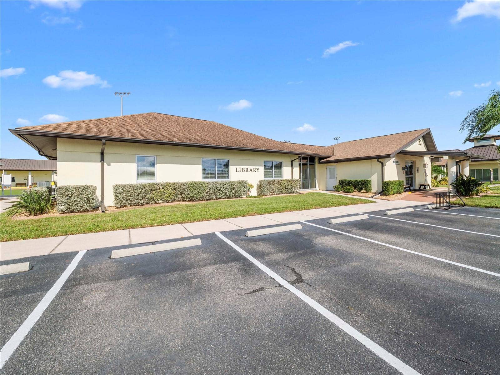 15436 MILLER CREEK DRIVE, Sun City Center, FL 33573 15436 MILLER CREEK DRIVE, Sun City Center, FL 33573