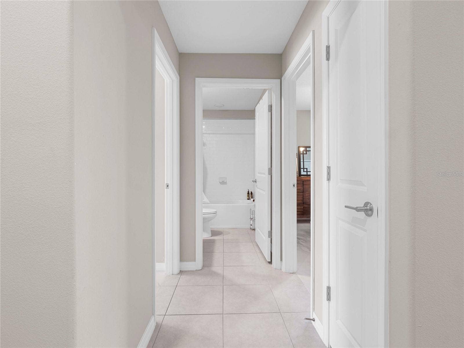 15436 MILLER CREEK DRIVE, Sun City Center, FL 33573 15436 MILLER CREEK DRIVE, Sun City Center, FL 33573