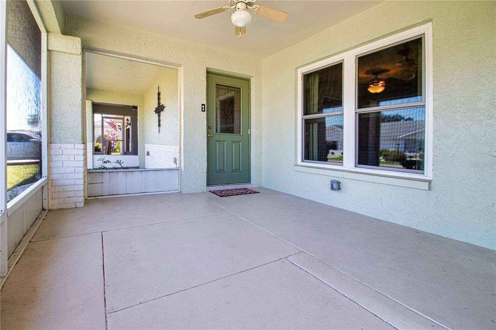 2108 MEADOWLARK LANE, Sun City Center, FL 33573 Front Porch
