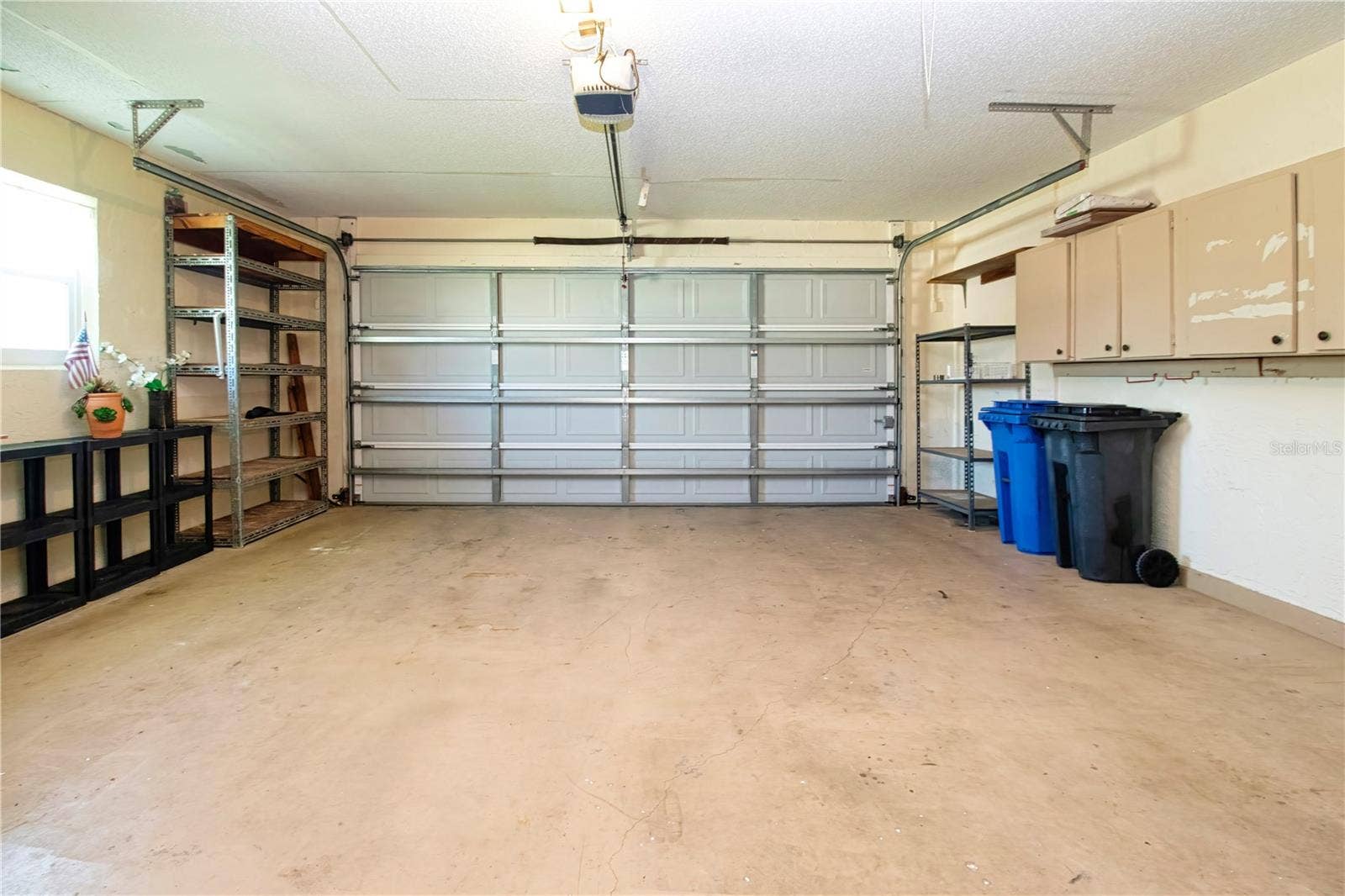 2108 MEADOWLARK LANE, Sun City Center, FL 33573 Garage
