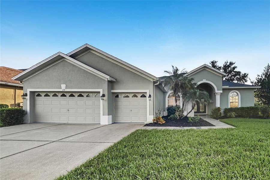 Property photo for 219 RONJA LANE, Valrico, FL