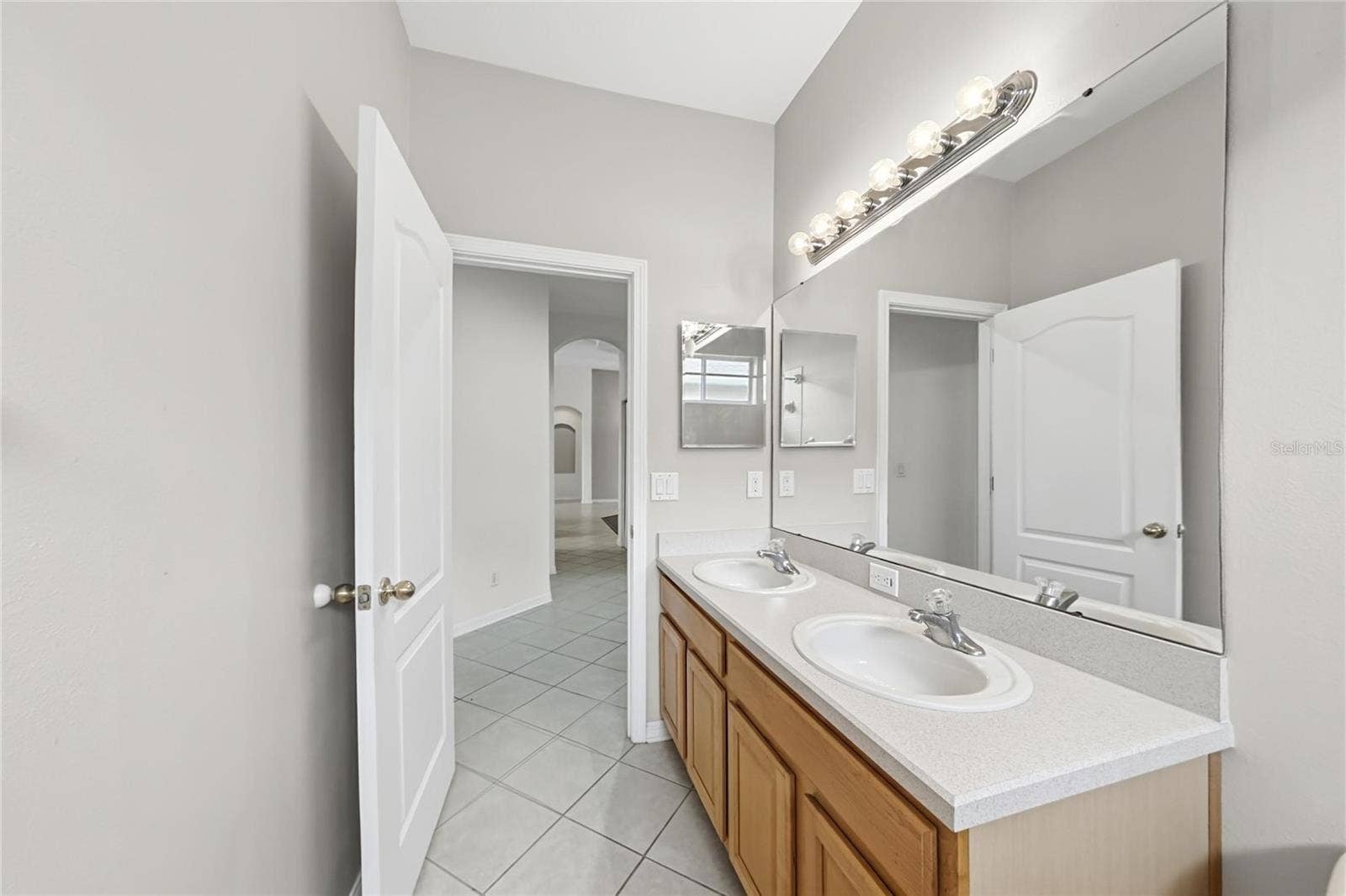 219 RONJA LANE, Valrico, FL 33594 219 RONJA LANE, Valrico, FL 33594