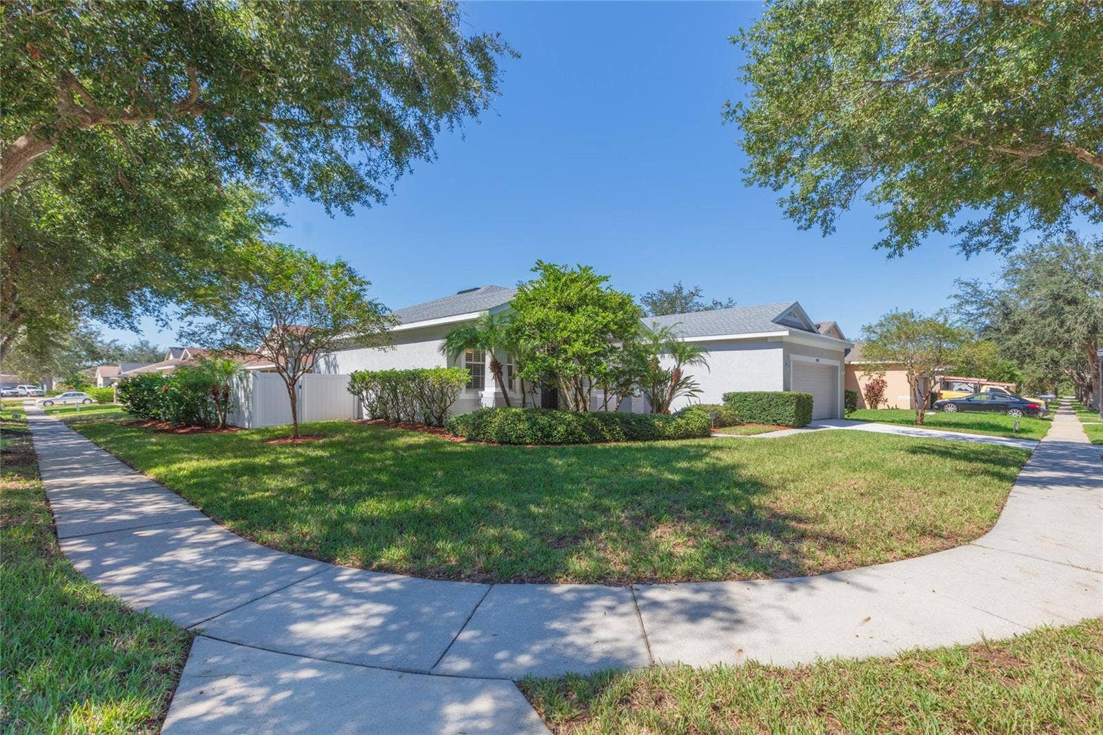 11817 HOLLY CREST LANE, Riverview, FL 33569 11817 HOLLY CREST LANE, Riverview, FL 33569