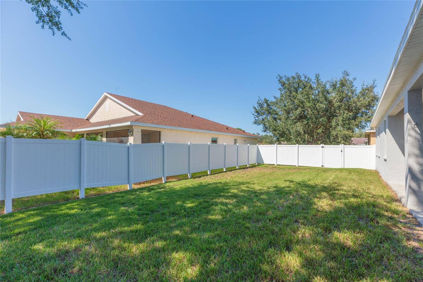 11817 HOLLY CREST LANE, Riverview, FL 33569 11817 HOLLY CREST LANE, Riverview, FL 33569