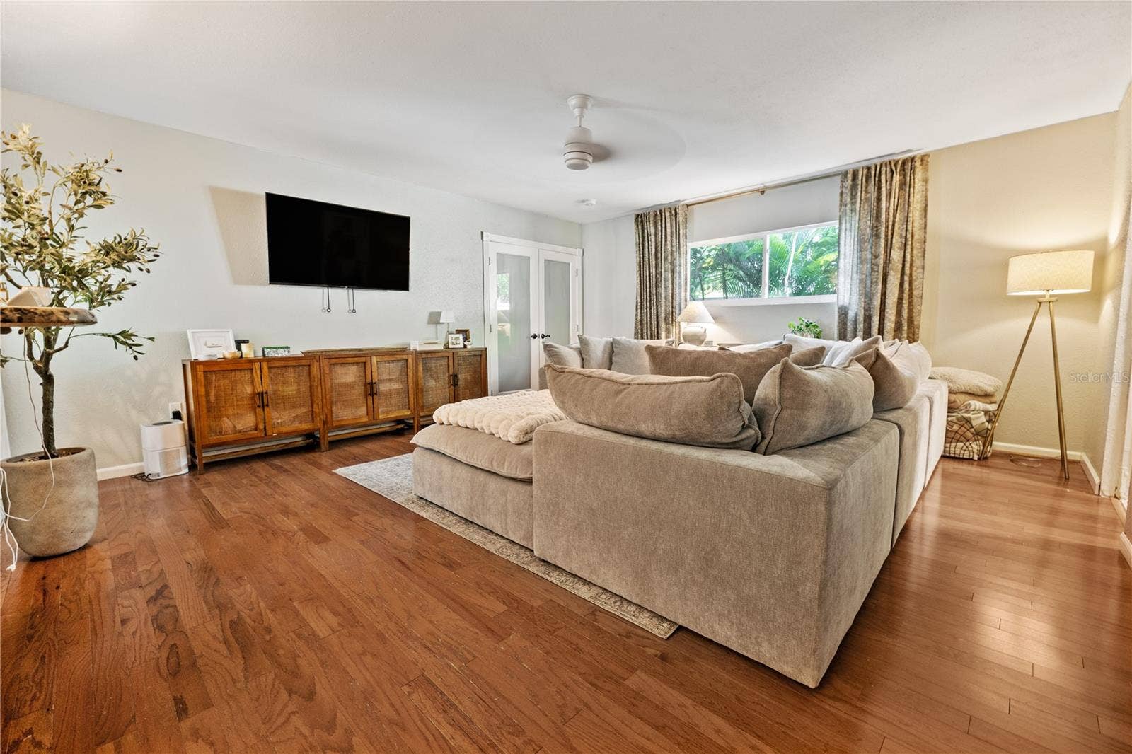 3912 W CLEVELAND STREET, Tampa, FL 33609