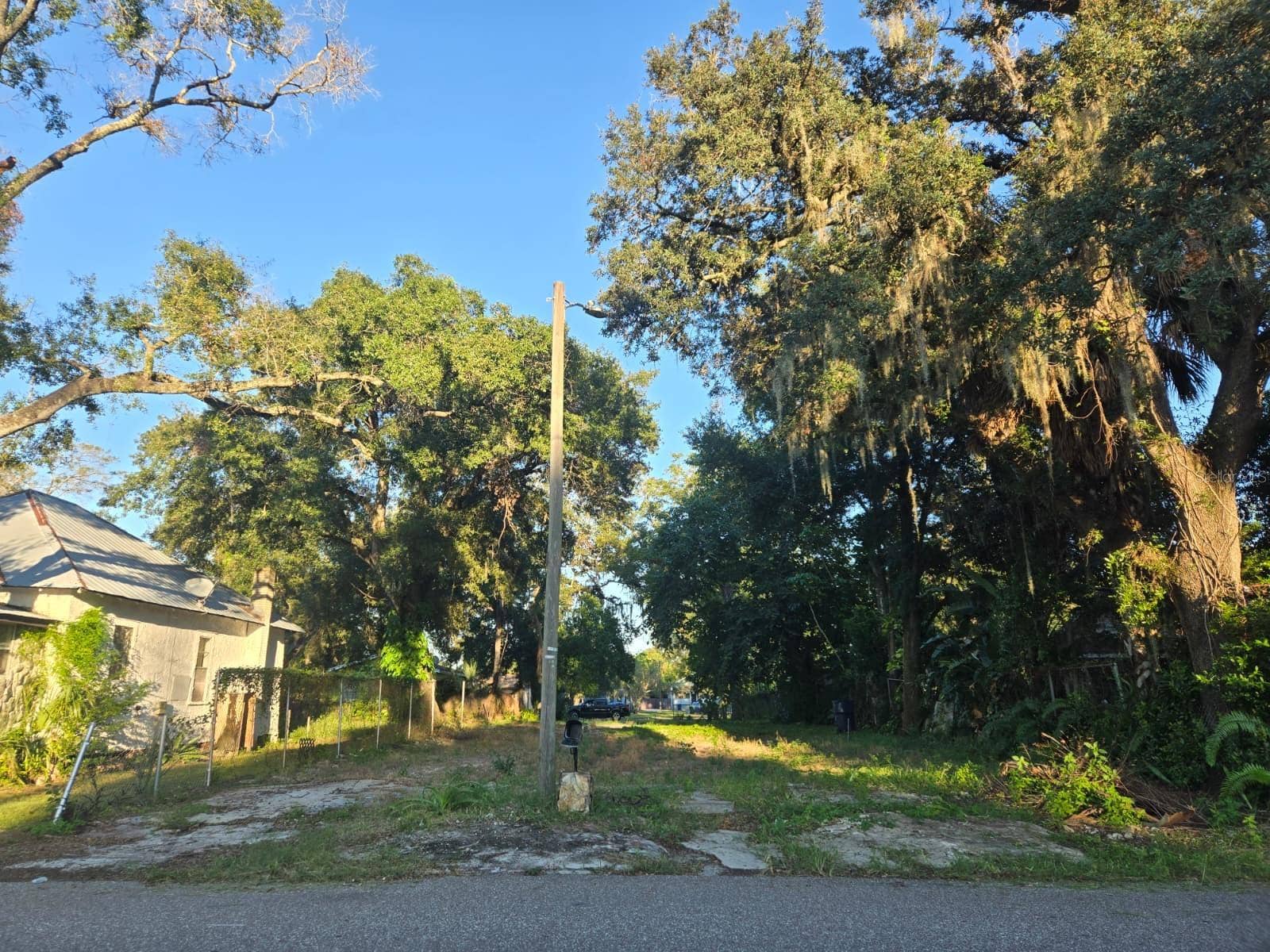 4405 N 38TH STREET N, Tampa, FL 33610 APPROACH