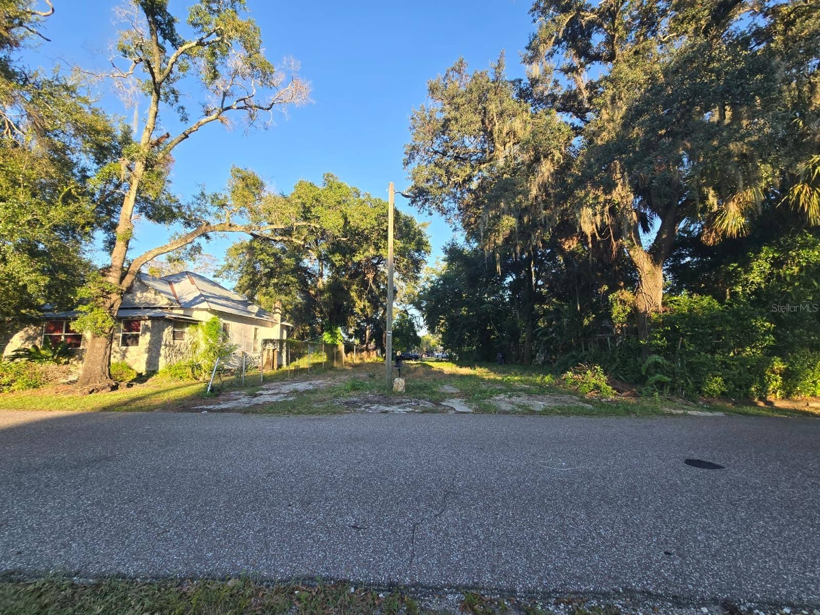 4405 N 38TH STREET N, Tampa, FL 33610 View of the property from 38th Street