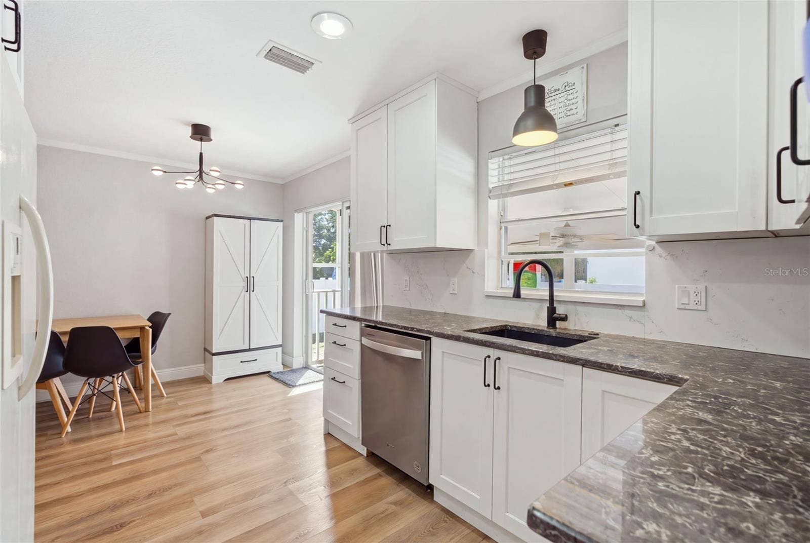 1006 N HABANA AVENUE, Tampa, FL 33607 Kitchen / Dining Area