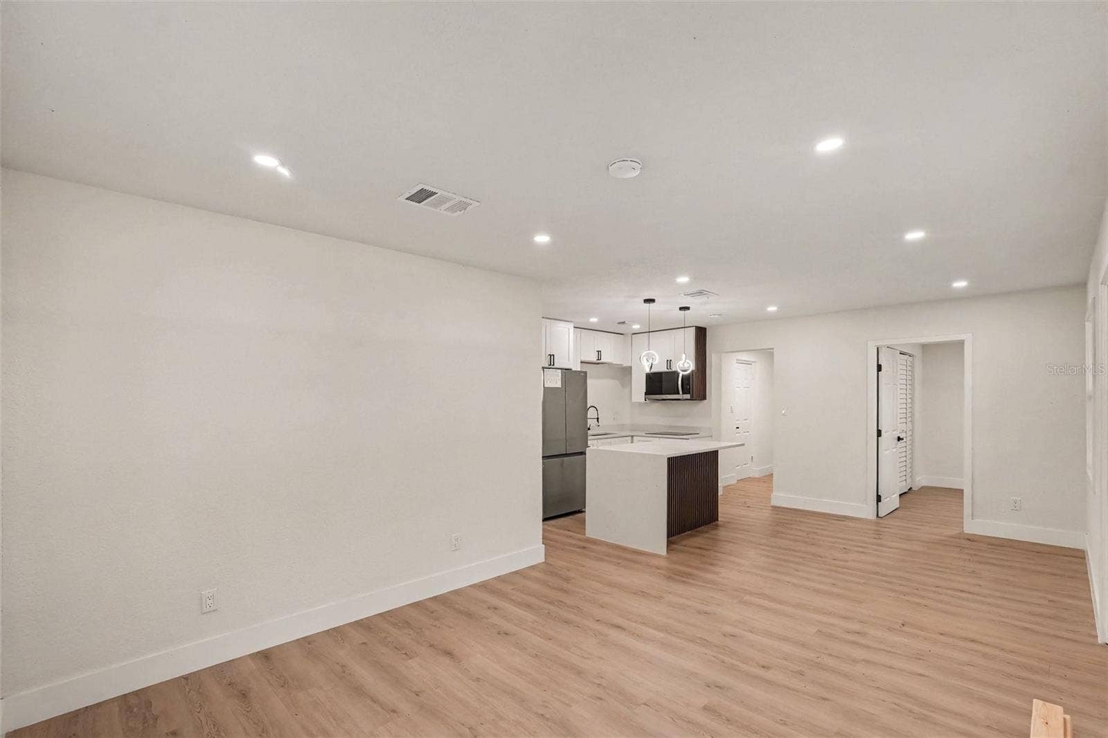 3306 W WYOMING AVENUE, Tampa, FL 33611 3306 W WYOMING AVENUE, Tampa, FL 33611
