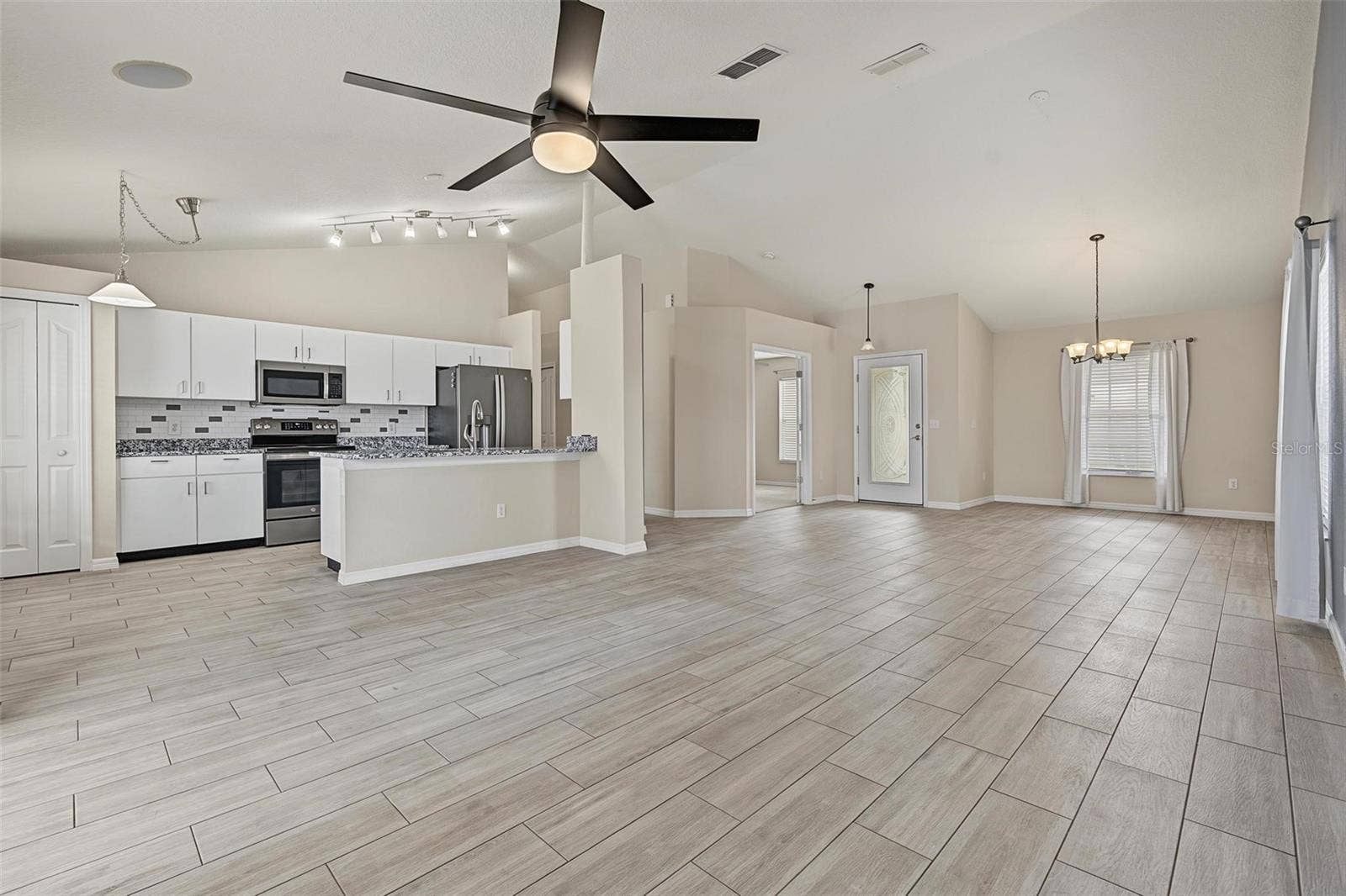 5809 BLACK WALNUT COURT, Tampa, FL 33625