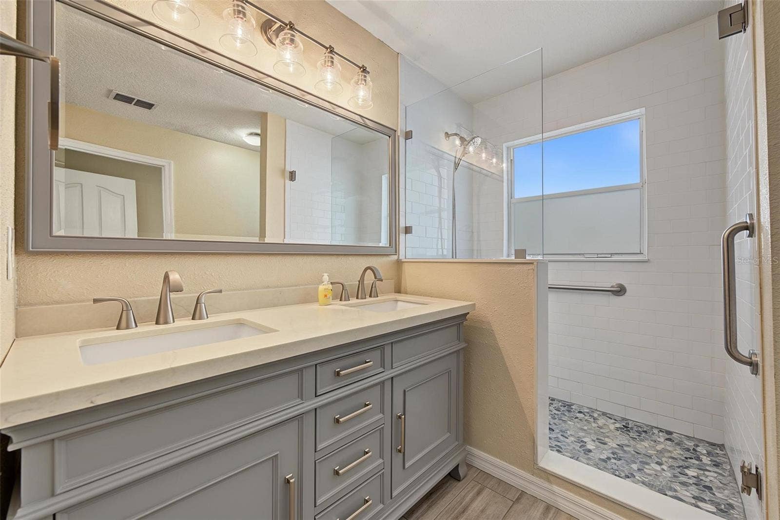 5809 BLACK WALNUT COURT, Tampa, FL 33625
