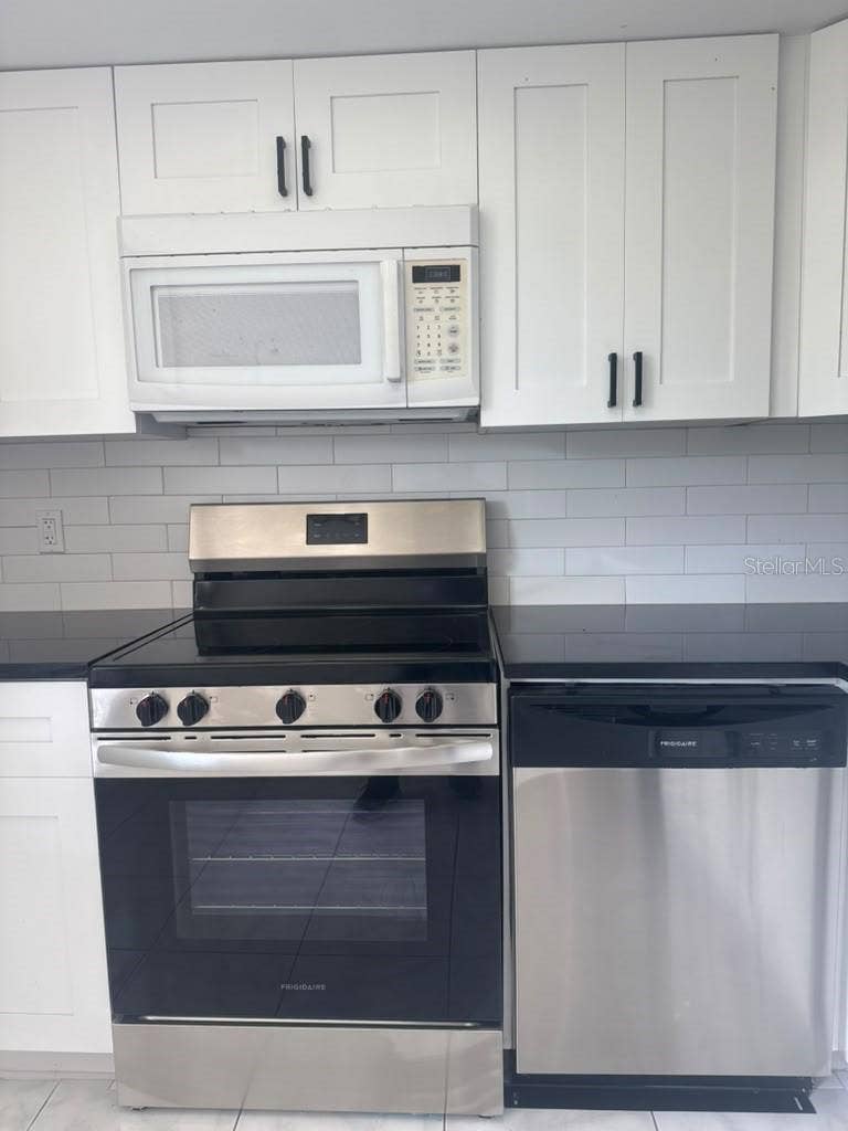 2617 COVE CAY DRIVE, #107, Clearwater, FL 33760 2617 COVE CAY DRIVE, #107, Clearwater, FL 33760