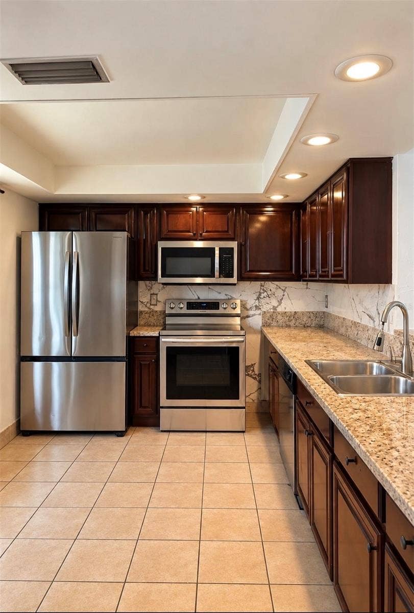 2034 SHEFFIELD COURT, Oldsmar, FL 34677
