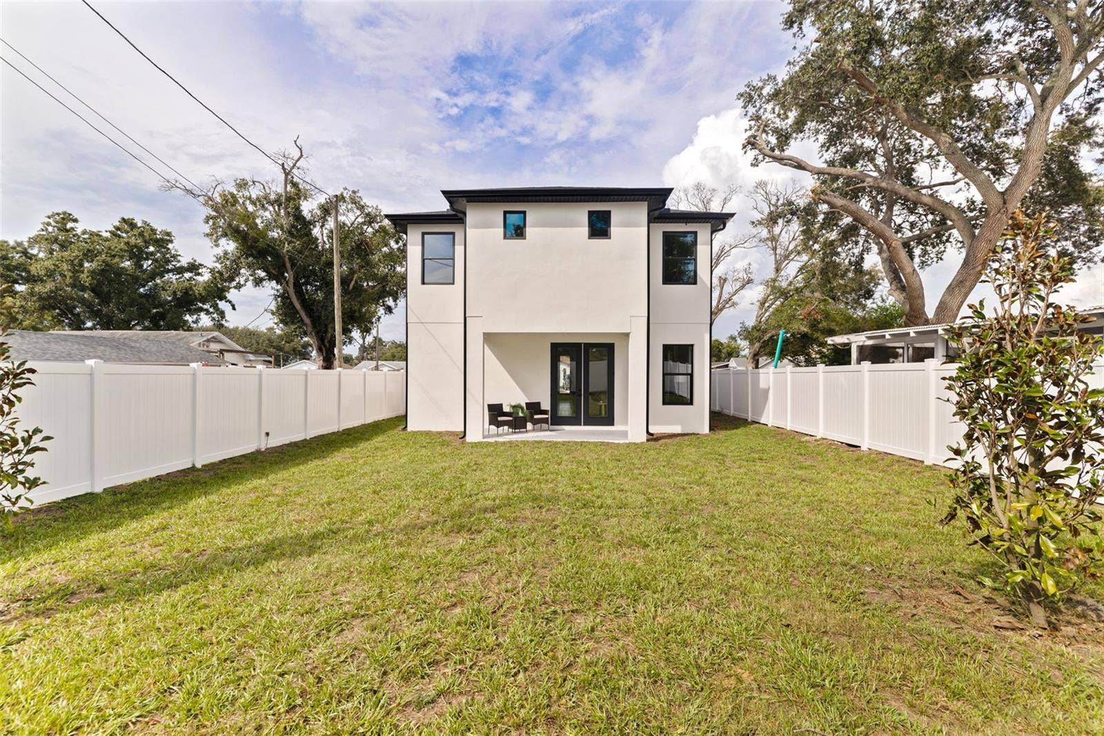 4468 57TH AVENUE N, St Petersburg, FL 33714 Huge yard