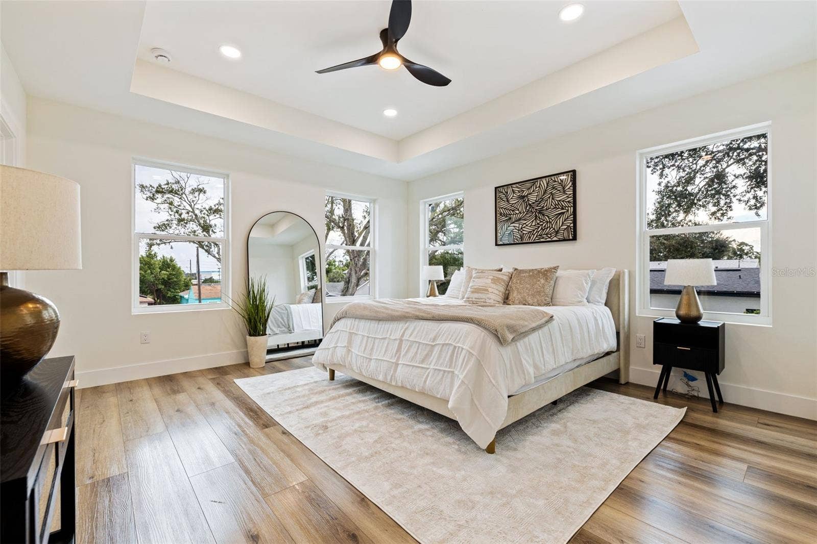 4468 57TH AVENUE N, St Petersburg, FL 33714 Primary suite