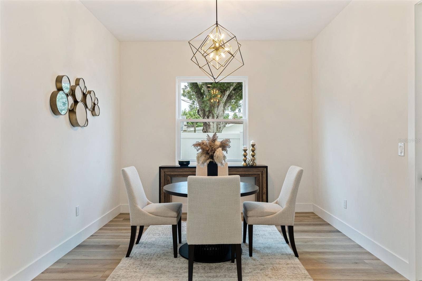 4468 57TH AVENUE N, St Petersburg, FL 33714 Dining room