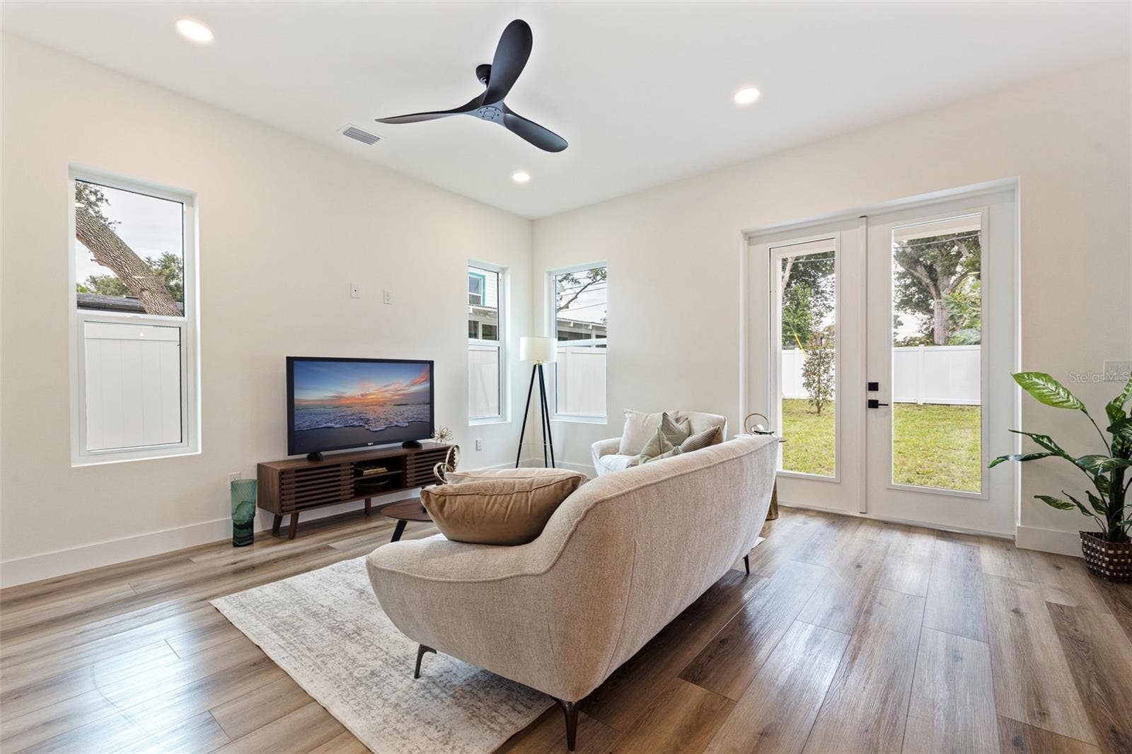 4468 57TH AVENUE N, St Petersburg, FL 33714 4468 57TH AVENUE N, St Petersburg, FL 33714