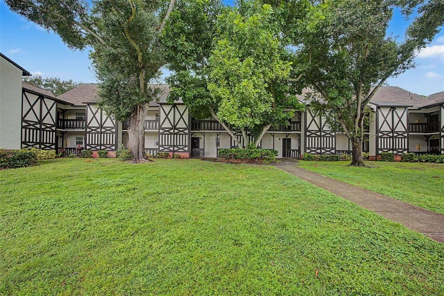 Property photo for 420 N BAYSHORE BOULEVARD, #104, Clearwater, FL
