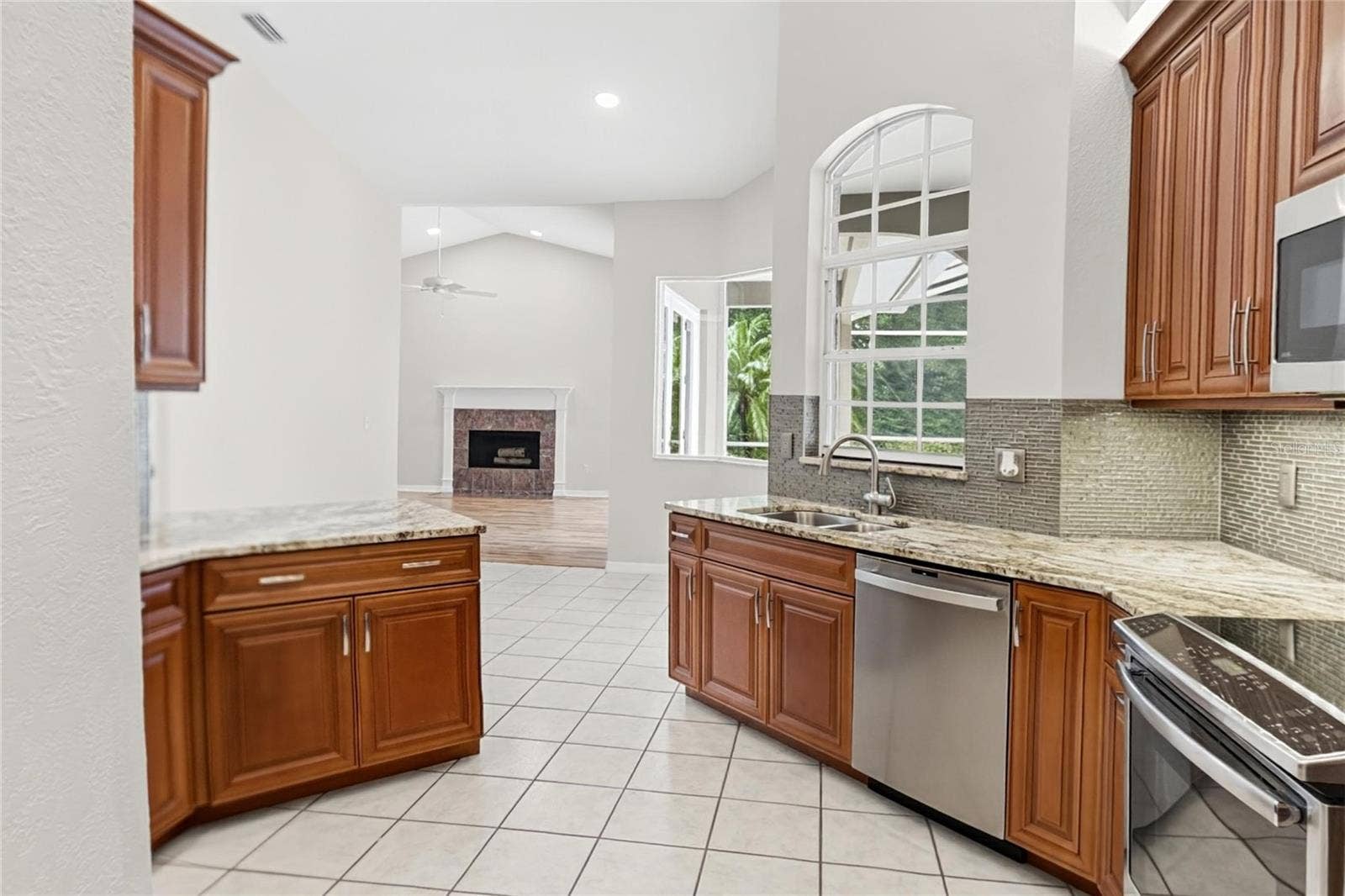 134 VARSITY CIRCLE, Altamonte Springs, FL 32714 134 VARSITY CIRCLE, Altamonte Springs, FL 32714